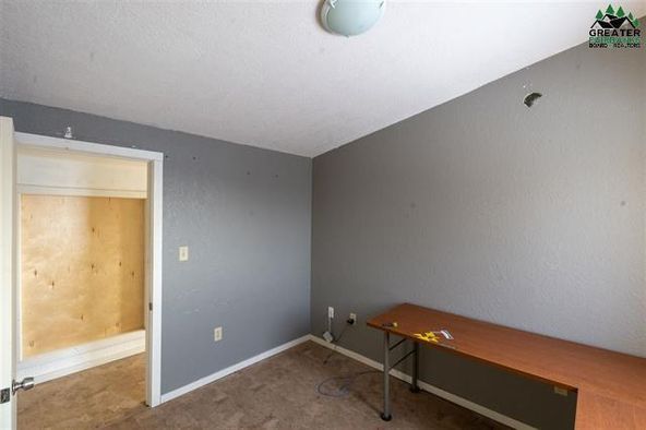 1200 Queens Way, Fairbanks, AK 99701